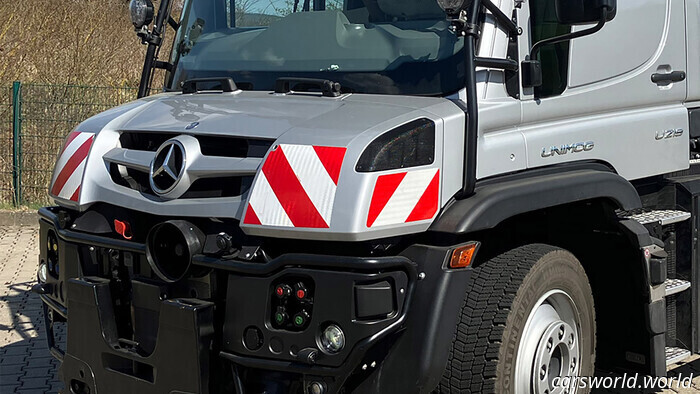 Неудержимый Unimog Только что получил Пониженную версию, Но Это не То, Что Вы Думаете | Carscoops